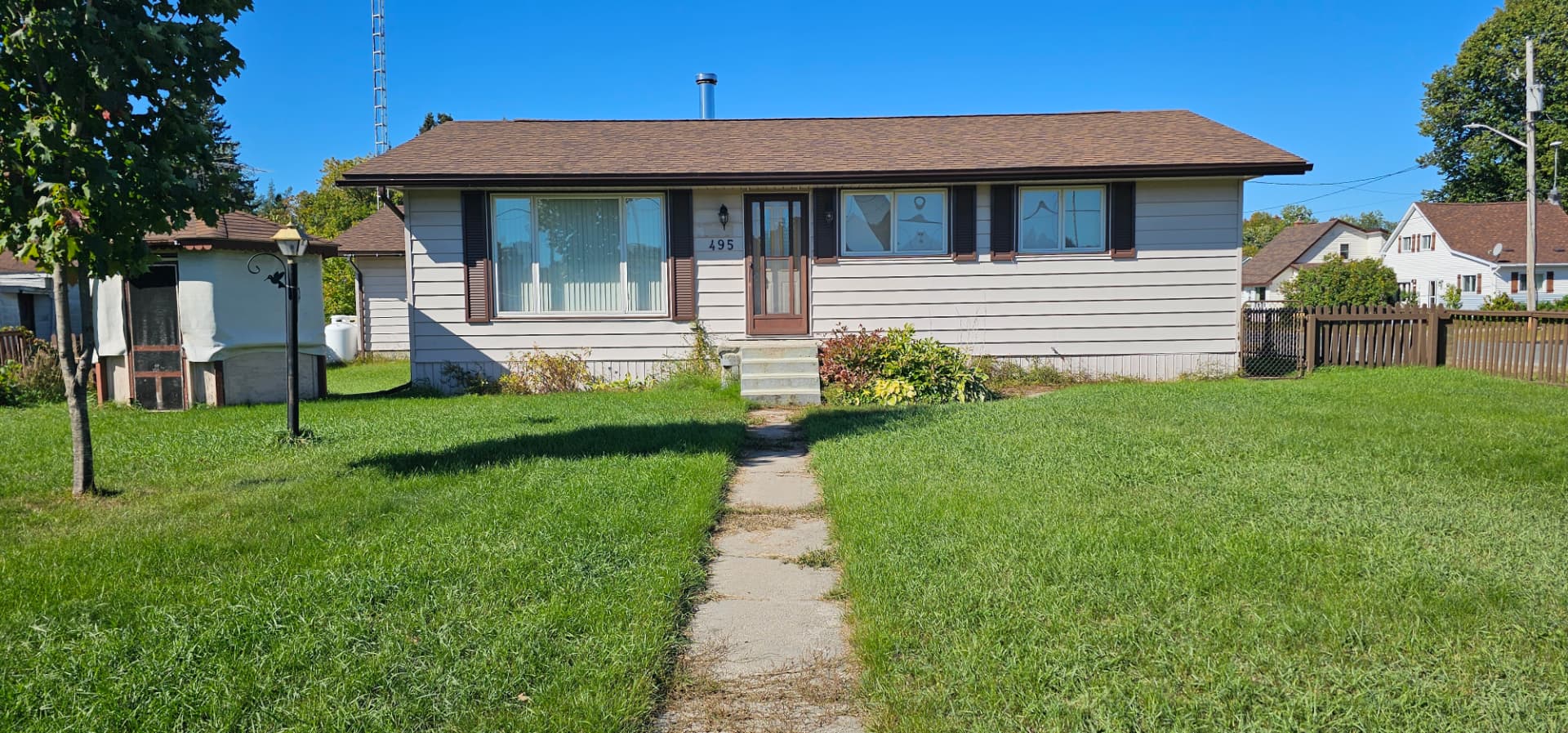Front of 3 bedroom bungalow at 495 Imperial Street, Massey, Ontario